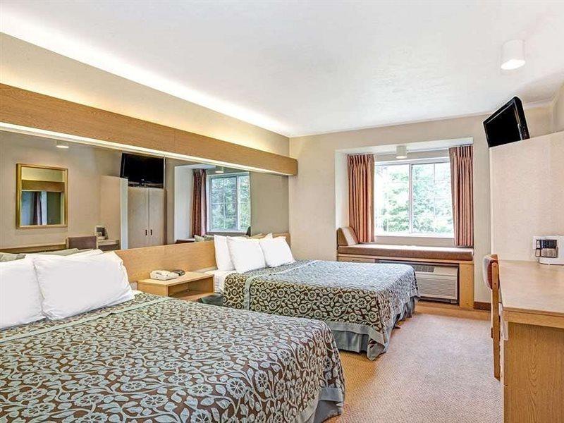 Days Inn By Wyndham Sturbridge Exterior foto