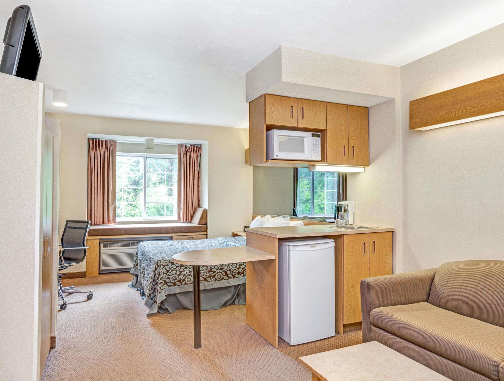 Days Inn By Wyndham Sturbridge Exterior foto