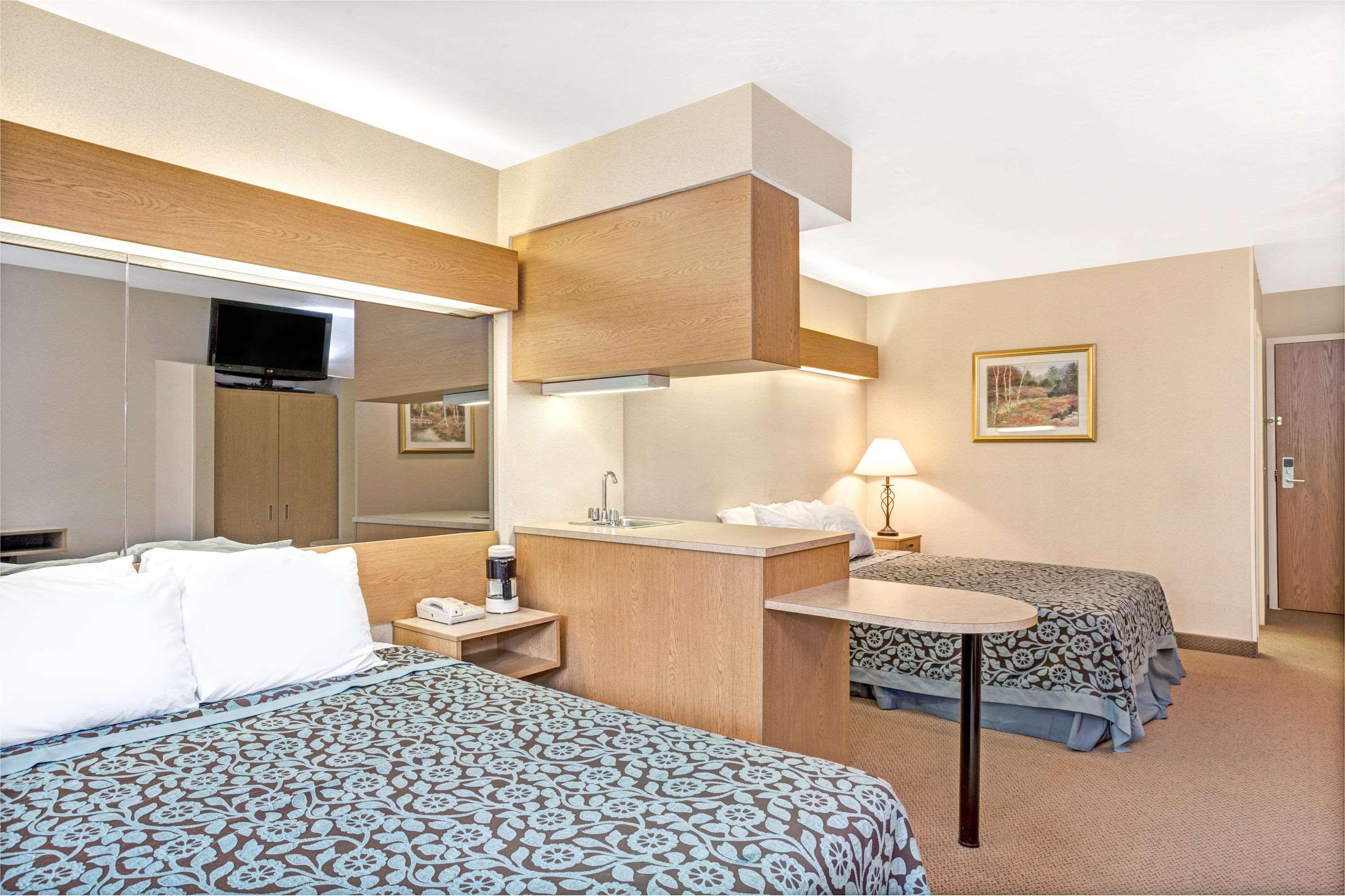 Days Inn By Wyndham Sturbridge Exterior foto